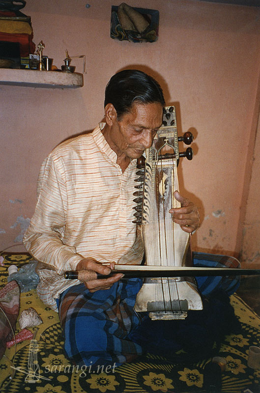 Sarangi Players A E Sarangi Net